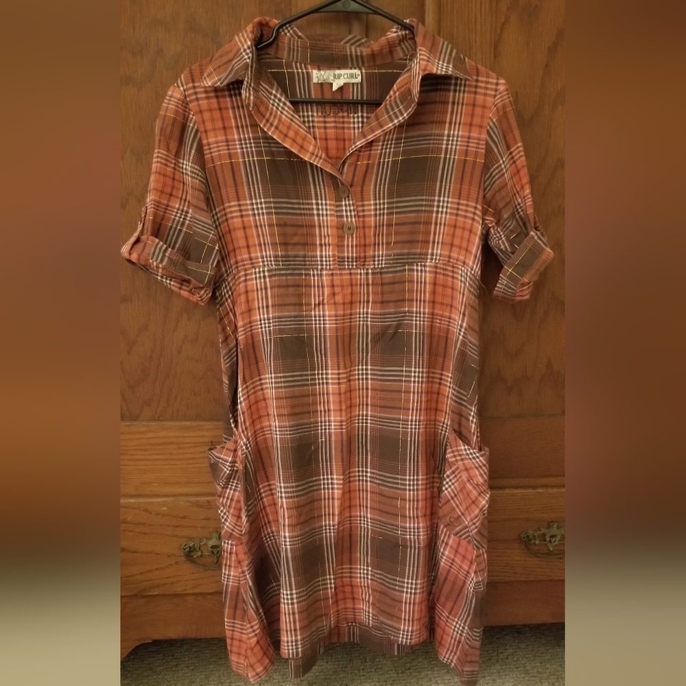 Rip Curl mini dress with pockets. Orange and brown plaid. Women's S